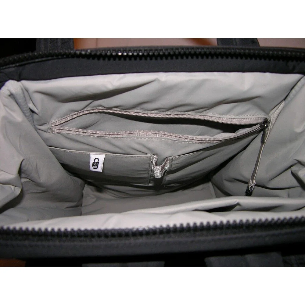 Baggallini Black Nylon Backpack Travel Bag RFID Laptop Sleeve Luggage Sleeve